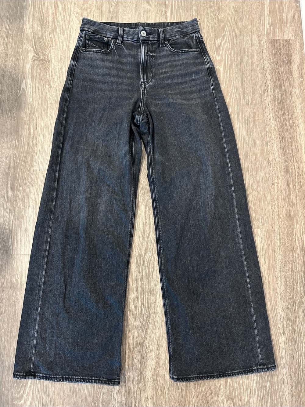 American Eagle Outfitters - Curvy Super High-Rise Baggy Wide Leg Jeans